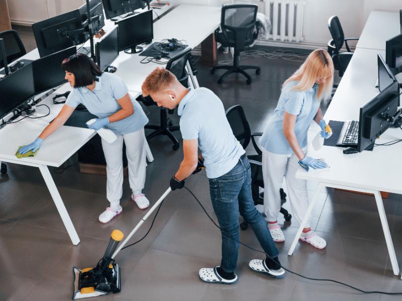 Should I Hire a Company for Office Cleaning Services?